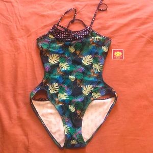 Juicy couture one piece juniors swimsuit